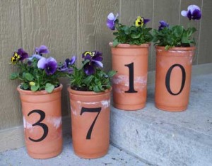 Numbered pot planters